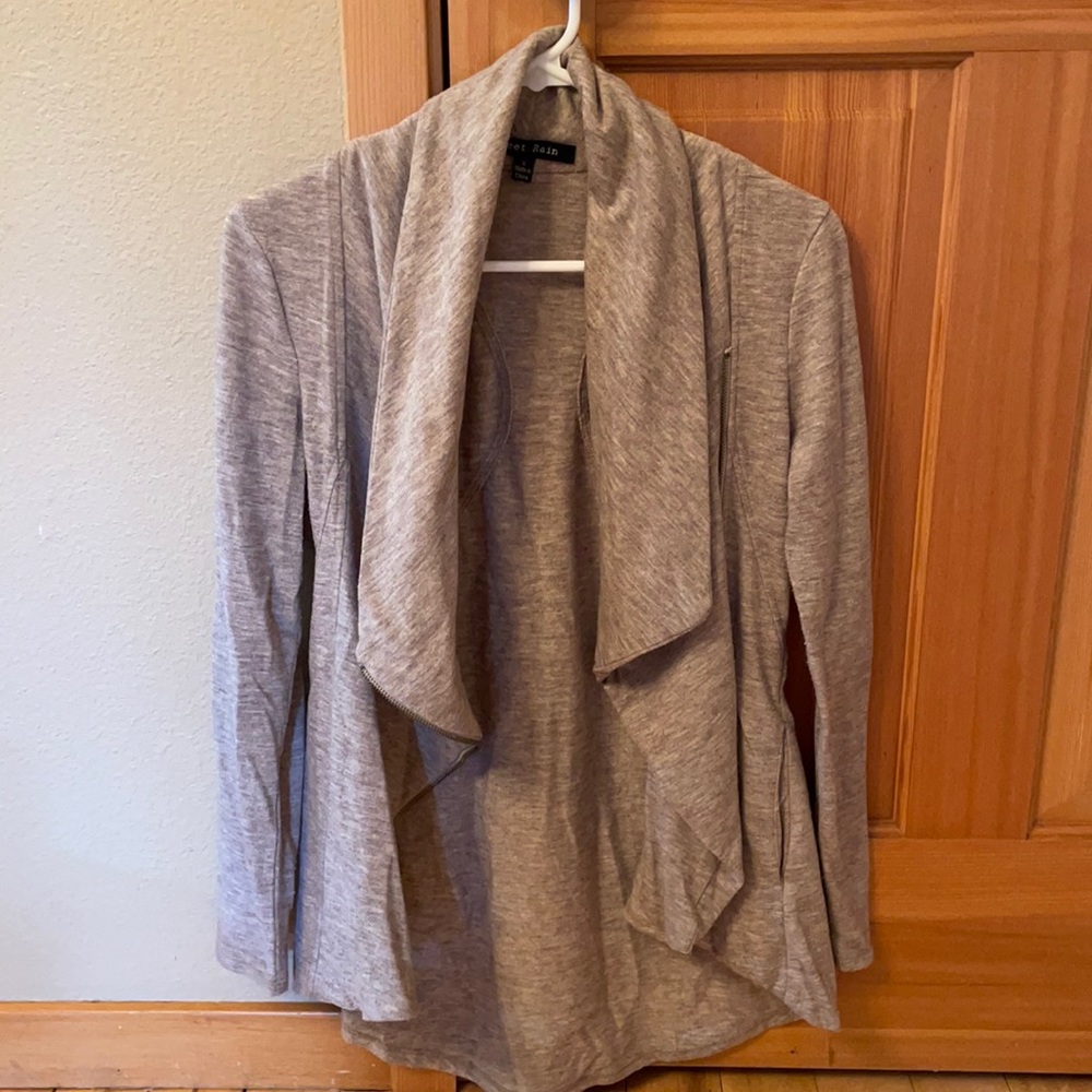 Brown/gray jacket
